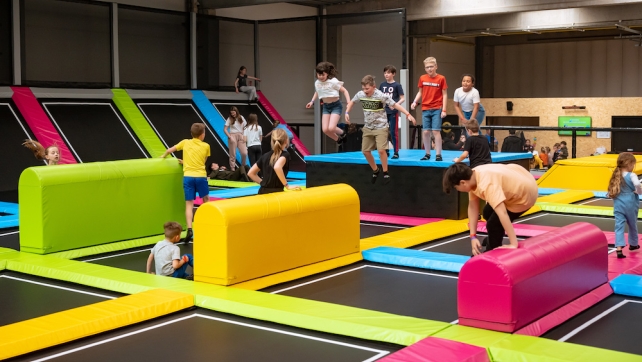 b-bounce park sint-niklaas sfeer foto